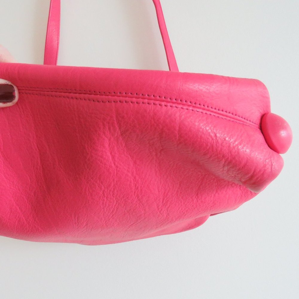 VINTAGE 80s CARLOS FALCHI Bubblegum Pink Leather Butterfly Slouch Crossbody Bag - Picture 10 of 16